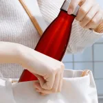 bouteille isotherme en acier rouge