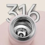 bouteille rose légère et pratique