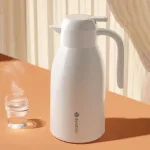 pichet isotherme avec couvercle hermétique