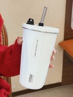 gobelet isotherme élégant avec paille